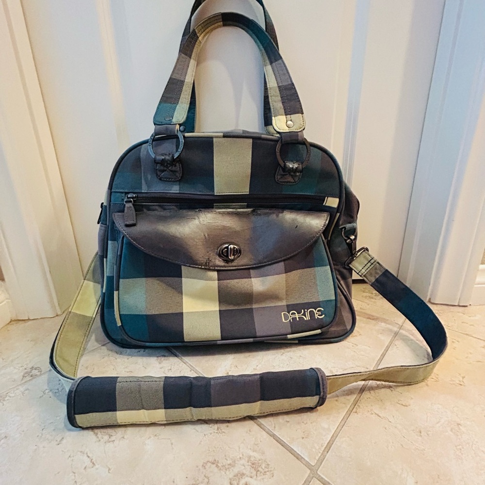 Dakine Green and Yellow Laptop Bag Stylish and Functional